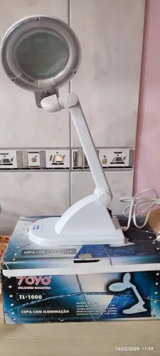 Lupa com iluminação para micro soldas