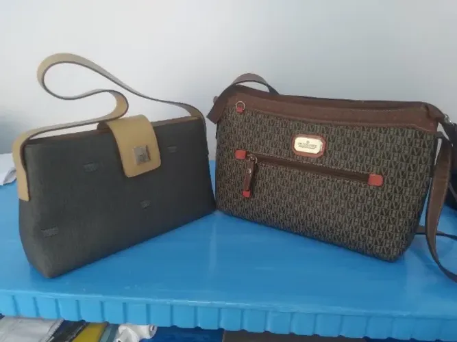 2 Bolsas femininas de alto padrão vitor Hugo!!