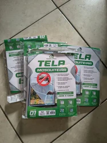 Vendo tela mosquiteiro para janelas