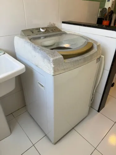 Máquina de lavar roupas Brastemp
