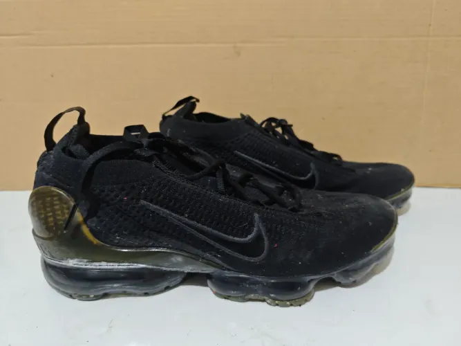 Tênis Nike VaporMax tamanho 41