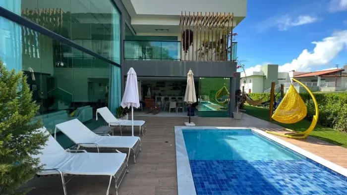 CASA COM 6 SUITES EM GRAVATÁ!!!