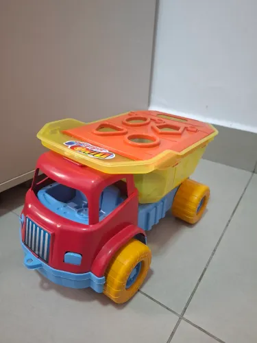 Cardoso Brinquedos caminhão com blocos para encaixar
