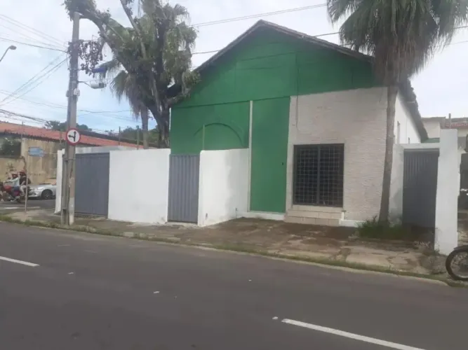 Casa para alugar com 204,65 metros quadrados no CENTRO - Teresina - Piauí