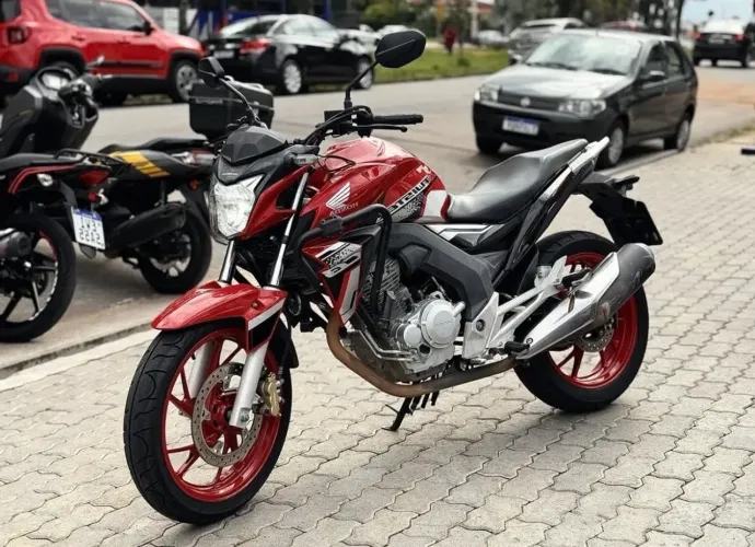 Cb 250F Twister