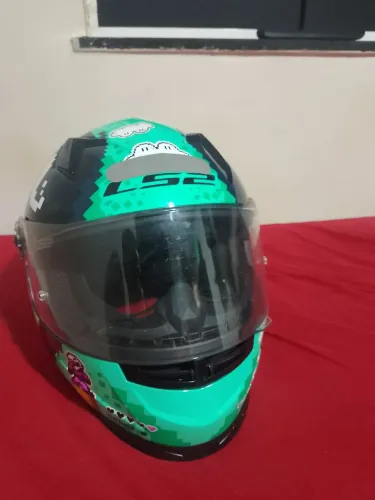 Capacete ls2 semi novo 