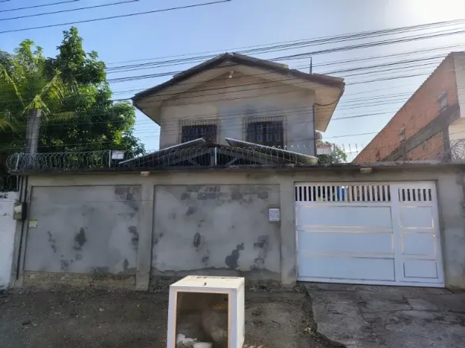 Casa a venda com placa solar