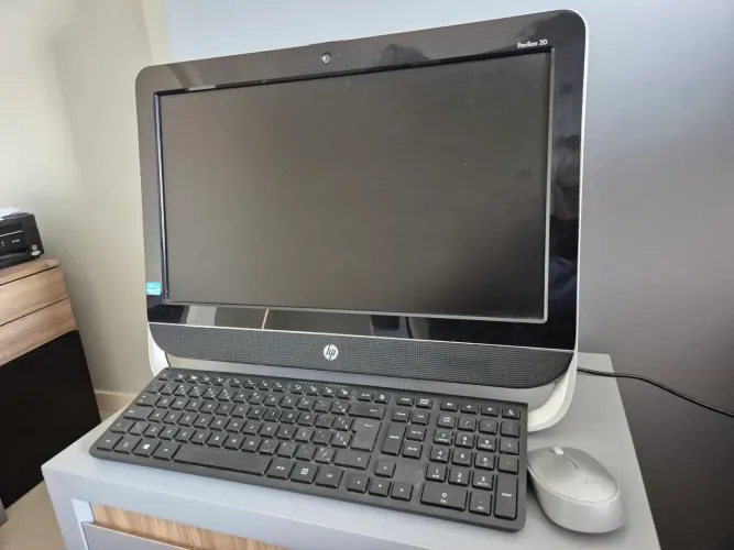 Computador All In One PC HP 20pol core i3 8gb ran SSD