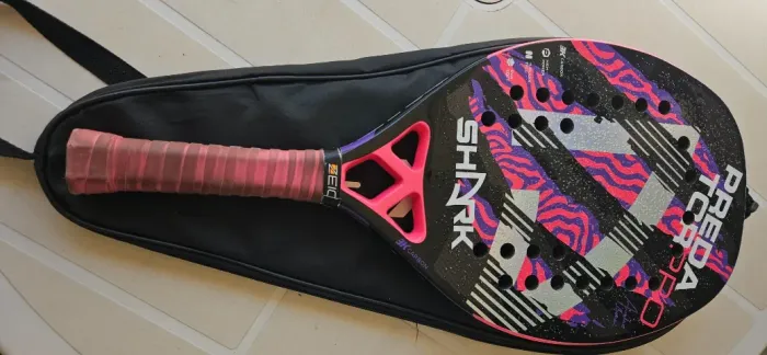 Raquete Beach Tenis Shark Predator Pro 2023 Carbono 3k 22 mm bem conservada