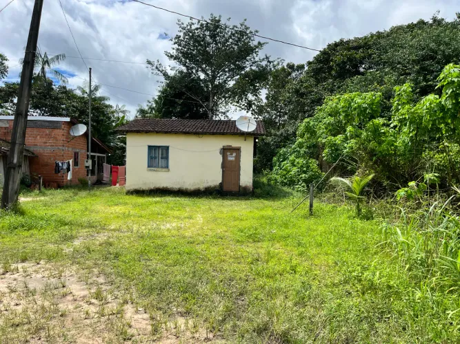 Vende-se essa casa
