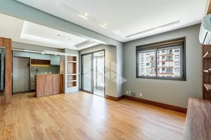 Apartamento de 3 dormitórios e 1 vaga de garagem, no bairro Santa Maria Goretti, em Porto 