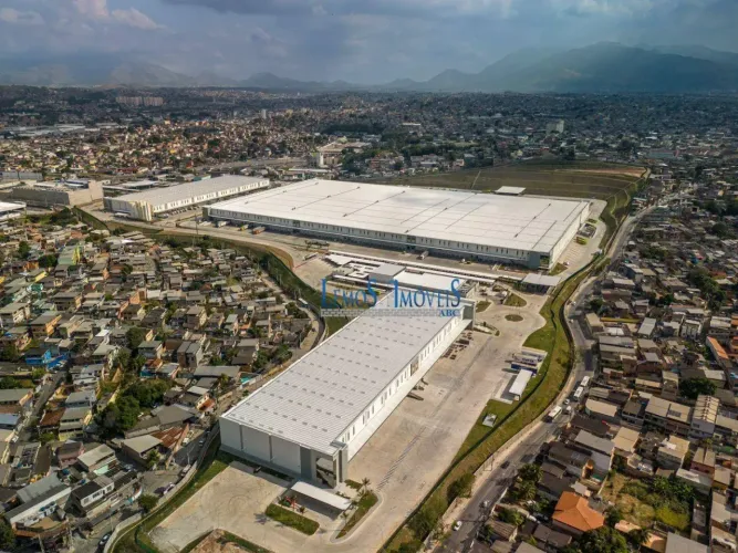 Galpão para alugar, 4390 m² por R$ 241.450/mês - Centro - São João de Meriti/RJ