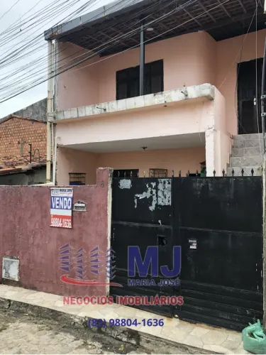 Vendo 2 casas independentes terreo e 1° andar em Jacintinho - Maceió - AL