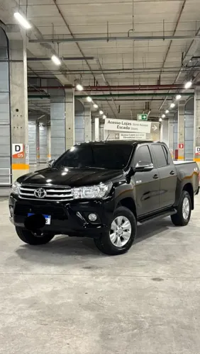 Toyota Hilux CD SRV 4X4 2.8 TDI Diesel Aut. 2017