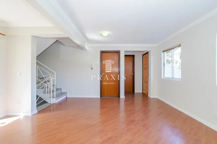 CASA em CURITIBA - PR, no bairro SÃO LOURENÇO - Referência PLC0037