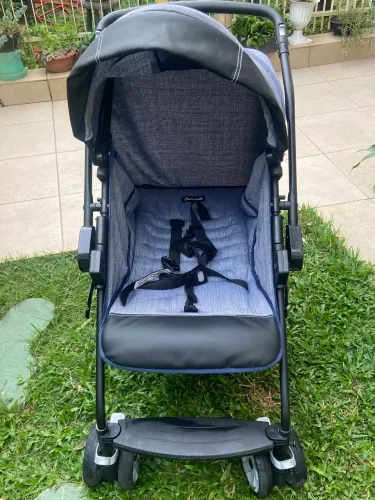 Vendo carrinho de bebê Burigoto