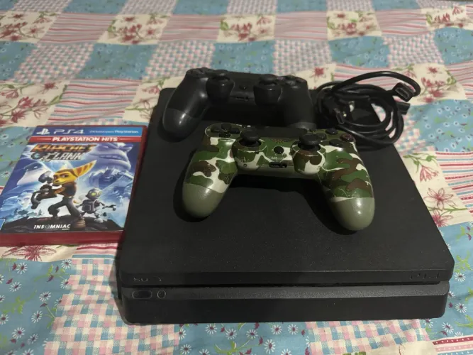 PS4 Slim