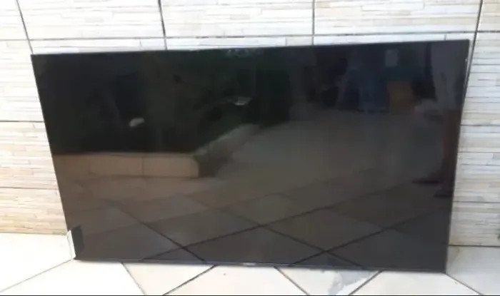 Tv 65 LG 4k tela quebrada