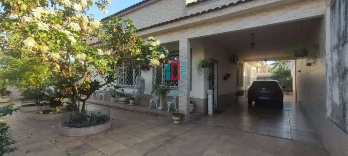 Taquara | Casa 3 quartos, sendo 1 suite