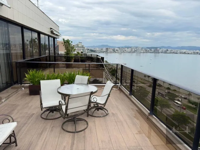 Cobertura com 7 dormitórios à venda, 1000 m² por R$ 25.000.000,00 - Centro - Florianópolis