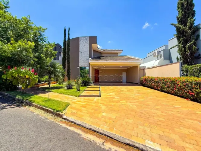 Sobrado para Venda | 4 Quartos | 2 Suítes | 4 Vagas | Zona Leste