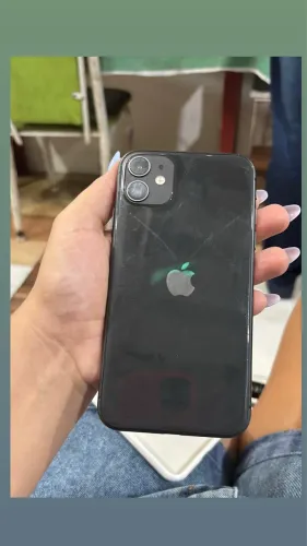 Vende-se iPhone 11