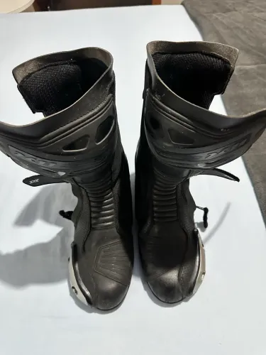 Bota - X11