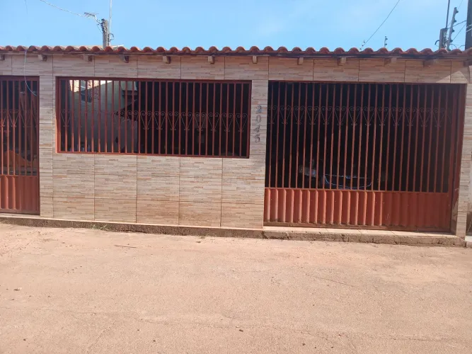 Casa a venda com placa solar