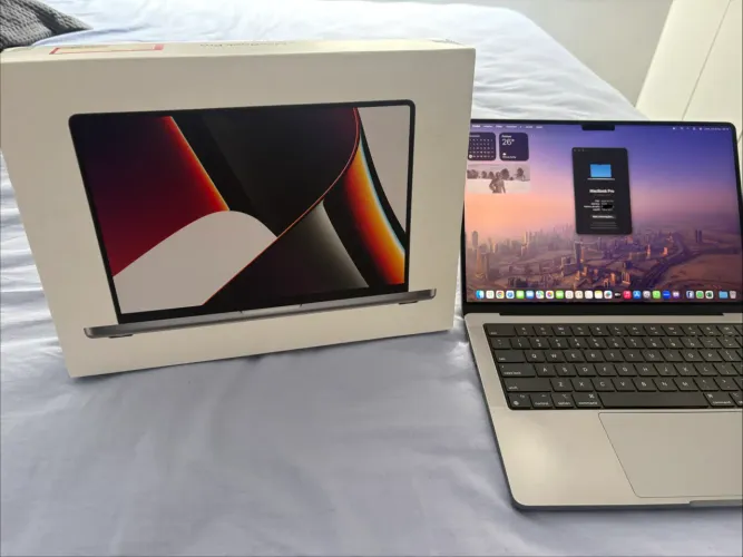 MacBook Pro 14? 2021