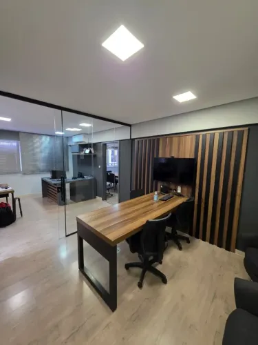 Sala/Conjunto para aluguel possui 45 metros quadrados em Centro - Curitiba - Paraná