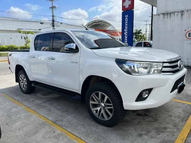 Toyota Hilux CD SRV 4X4 2.8 TDI Diesel Aut. 2016