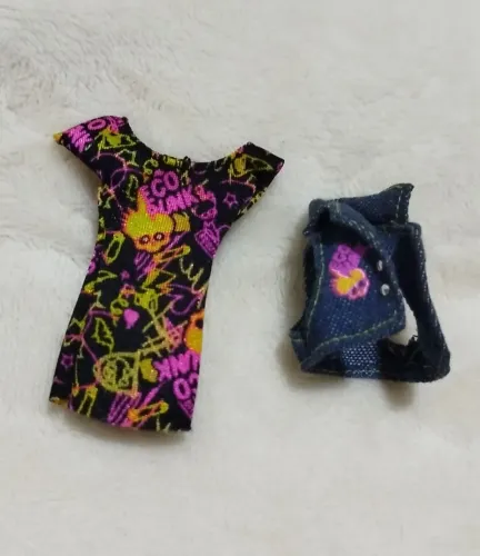(Reservado) Blusa e colete Venus McFlytrap Monster High 