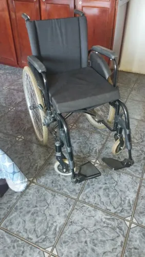 Cadeira de rodas 