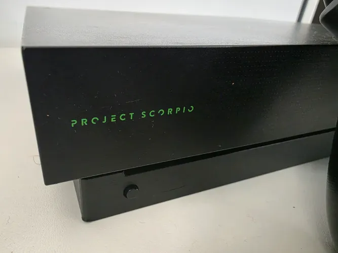 X BOX ONE X Scopio