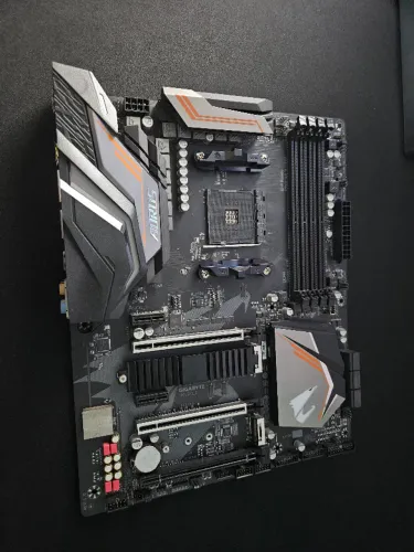 Placa mae Aorus Gigabyte AM4 X470 Aorus Ultra Gaming