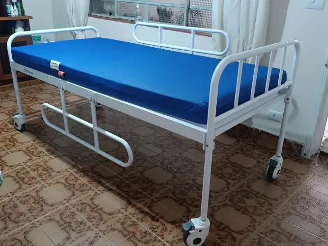 CAMA HOSPITALAR COM COLCHÃO