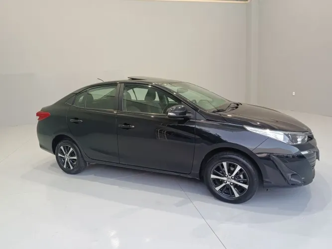 Toyota Yaris XLS Connect Sed. 1.5 Flex 16V Aut. 2021