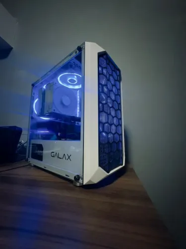 PC GAMER RYZEN 7 5800X3D - 32GB MEMORIA - 3TB HD - RX6750XT 12GB