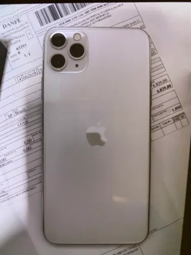 iPhone 11 Pro Max impecável todo original nunca aberto com nota fiscal