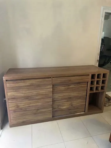 VENDO BUFFET DE MADEIRA COM ADEGA INTEGRADA