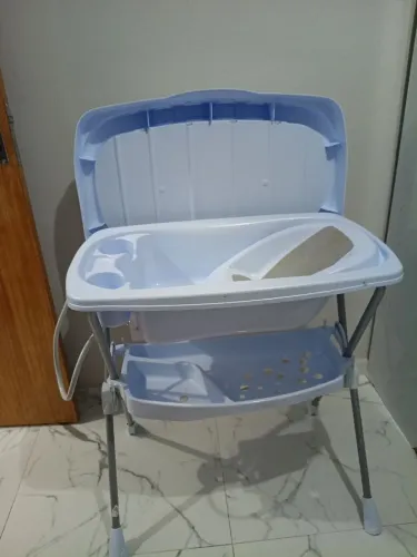 Banheira com trocador