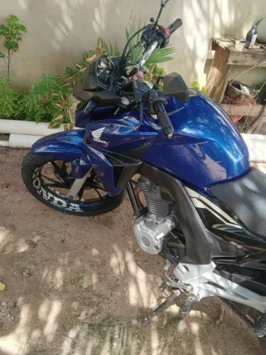 Vendo Twister toda conservada e bonitona