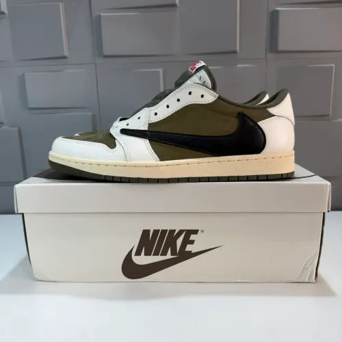 Air Jordan 1 Low Travis Scott Medium Olive 43