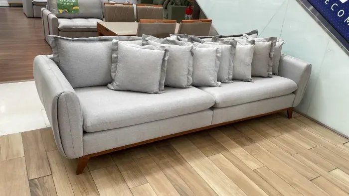 SOFÁ LIVING 2.70 ALTO PADRÃO (MOSTRUÁRIO)
