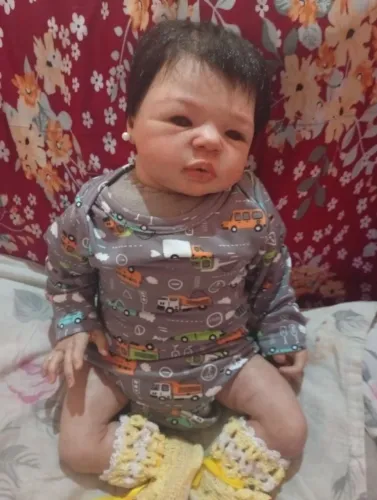 Vende-se um bebê reboner