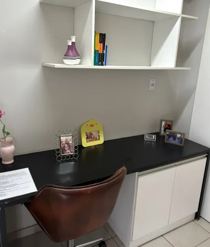 Flat Mobiliado com varanda e churrasqueira