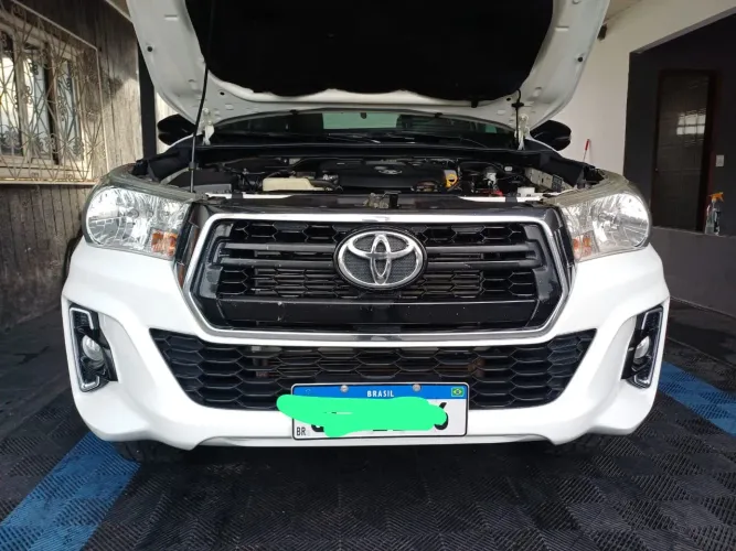 Toyota Hilux CD SR 4X4 2.8 TDI Diesel Aut. 2019