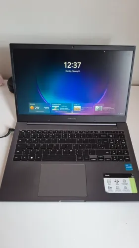 Samsung Galaxy Book