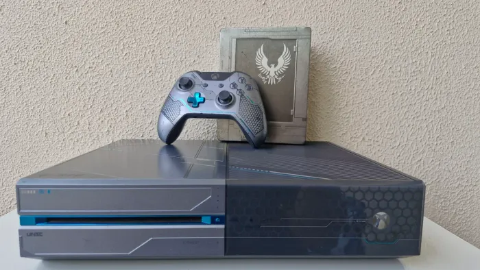 Xbox One Fat 1TB Edição Halo 5