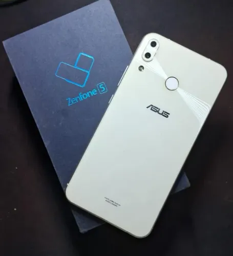 Asus Zenfone 5 Ze620kl Dual Sim 64 Gb Branco 4gb Ram (Usado)
